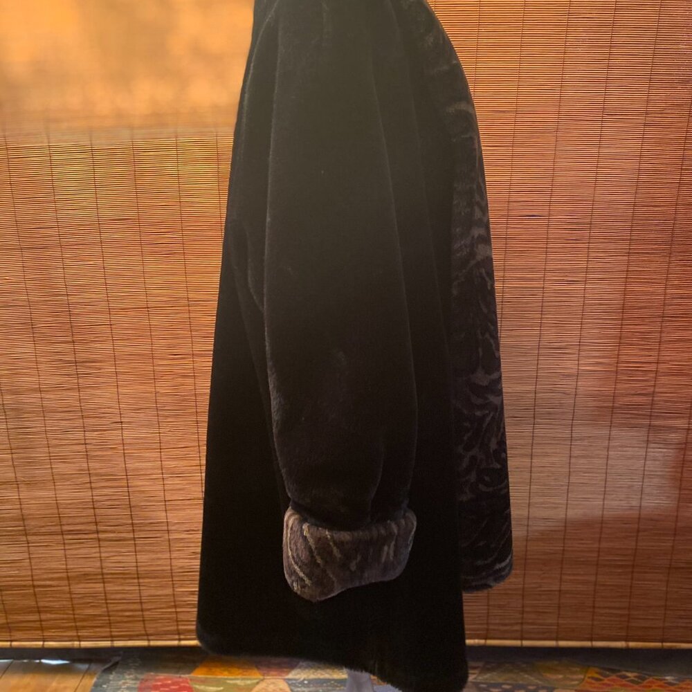 Monterey Fashion Faux Fur Super Soft Two Tone Coat Size 1X 27" PTP EUC - Picture 5 of 10